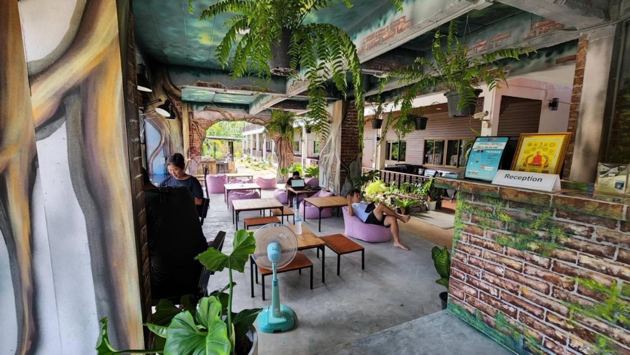 Save Hostel Тао Екстер'єр фото